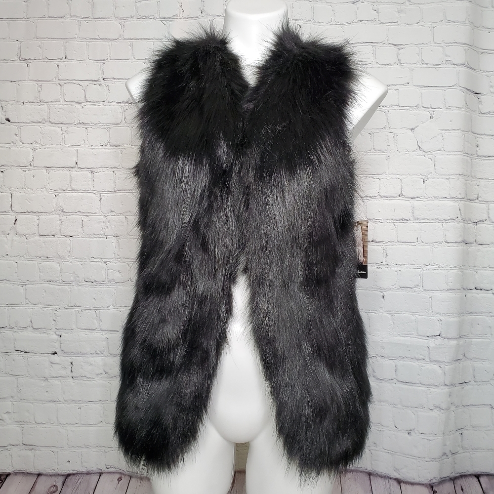Sebby Collection Black Faux Fur & Knit Vest For Fall Size S